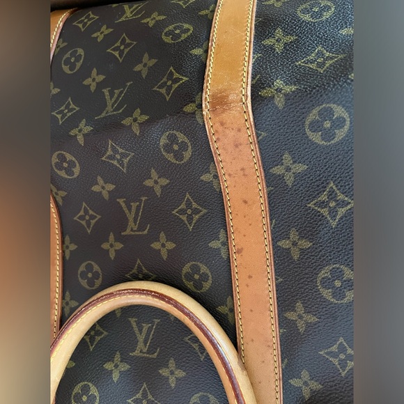 Reposhing from abiscoluxury. Authentic lv keepall 60 bandoulière. - Picture 2 of 8